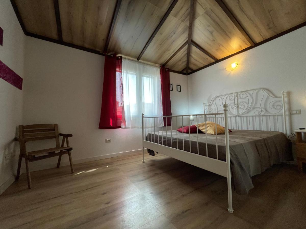 Appartement Sa Domo De Mannoi à Orosei Extérieur photo