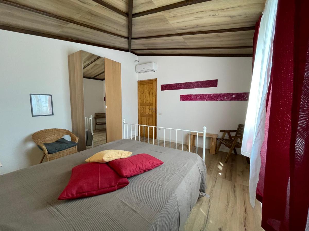 Appartement Sa Domo De Mannoi à Orosei Extérieur photo